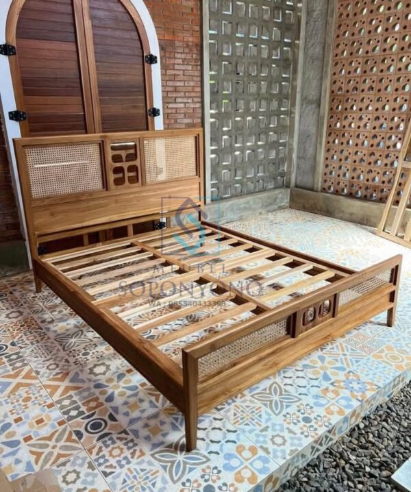 Jual Tempat Tidur Minimalis Jati Anyaman Rotan