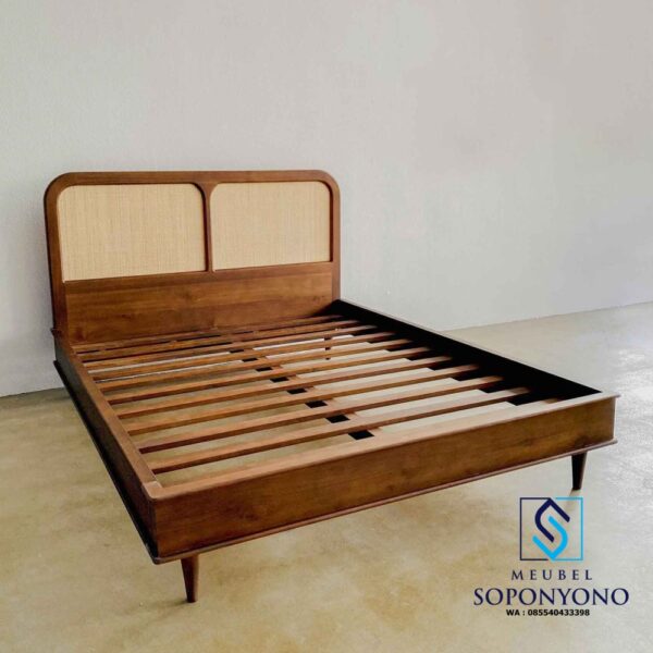 Tempat Tidur Rotan Modern Minimalis