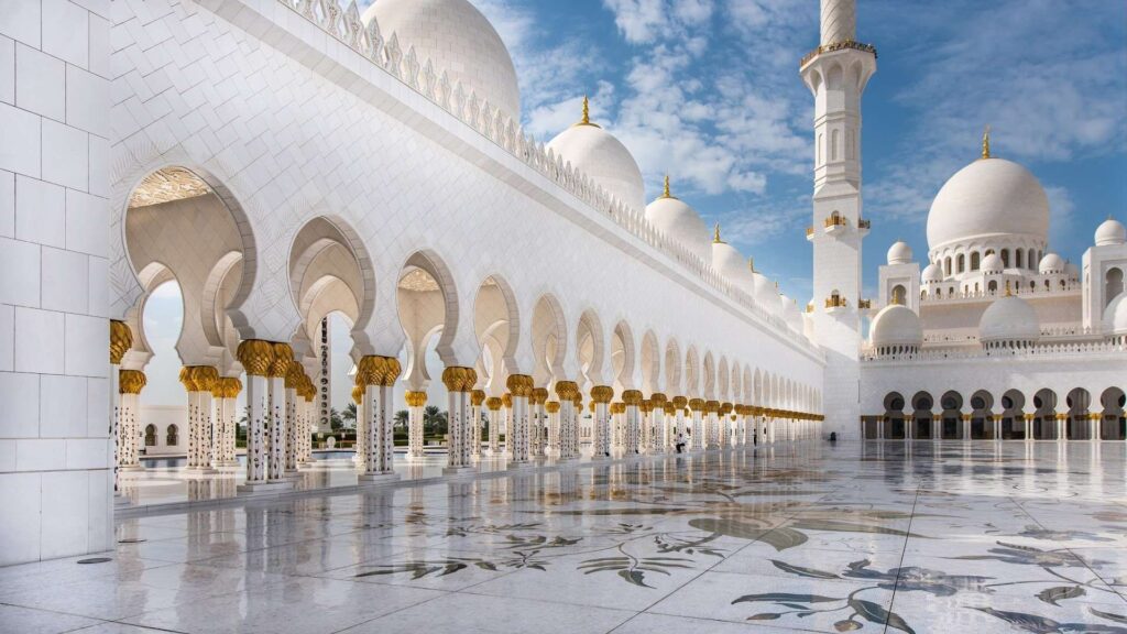 Masjid Raya Sheikh Zayed Solo