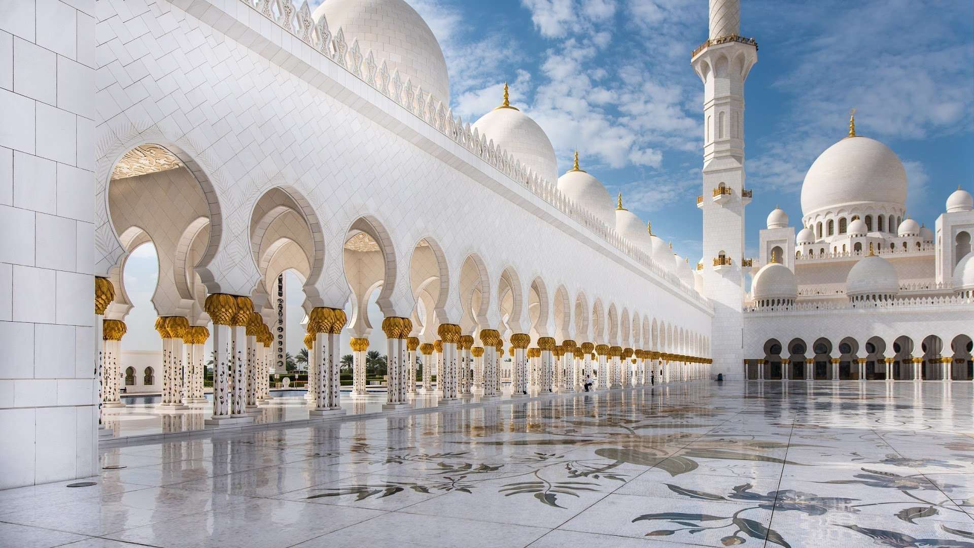 Masjid Raya Sheikh Zayed Solo