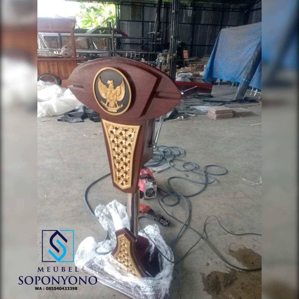 Model Mimbar Podium Pidato Hidrolik Stainless Minimalis Jati Model Mimbar Podium Pidato Hidrolik Stainless Minimalis Jati