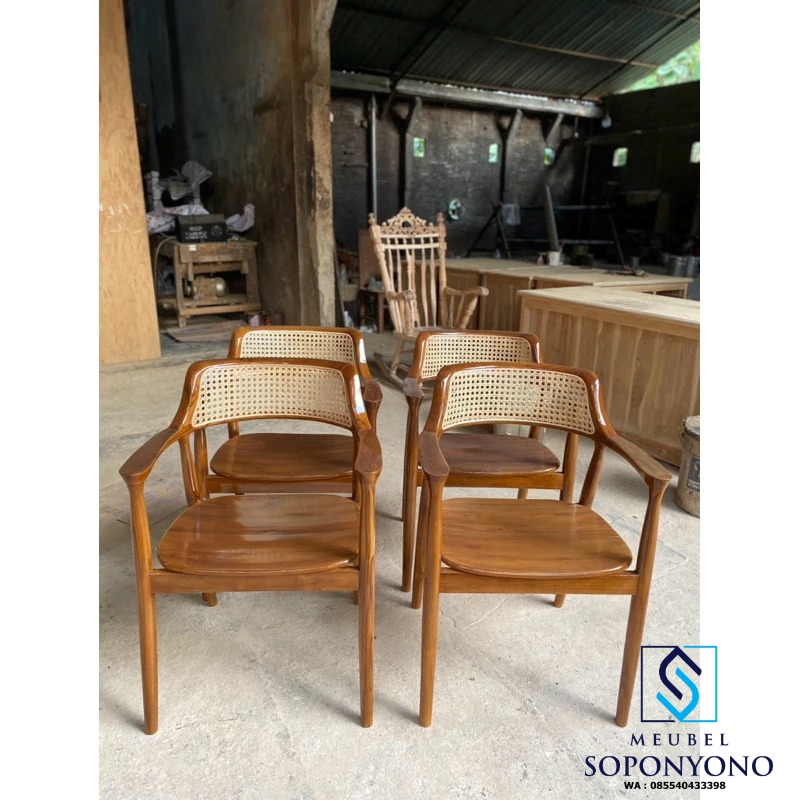 Kursi Cafe Minimalis Hiroshima Kayu Jati Kursi Cafe Minimalis Hiroshima Kayu Jati