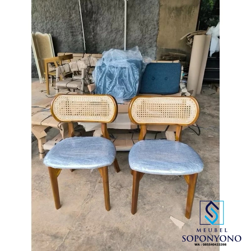 Kursi Cafe Minimalis Ropan Kacang Jati