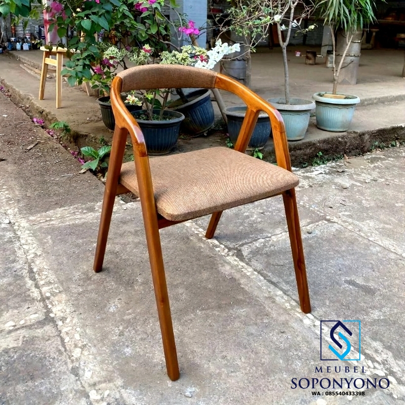 Kursi Cafe Minimalis Selly A Kayu Jati