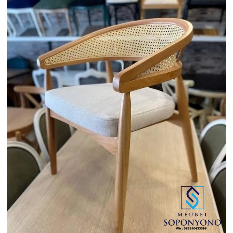 Kursi Kafe Resto Maya Rotan Kayu Jati