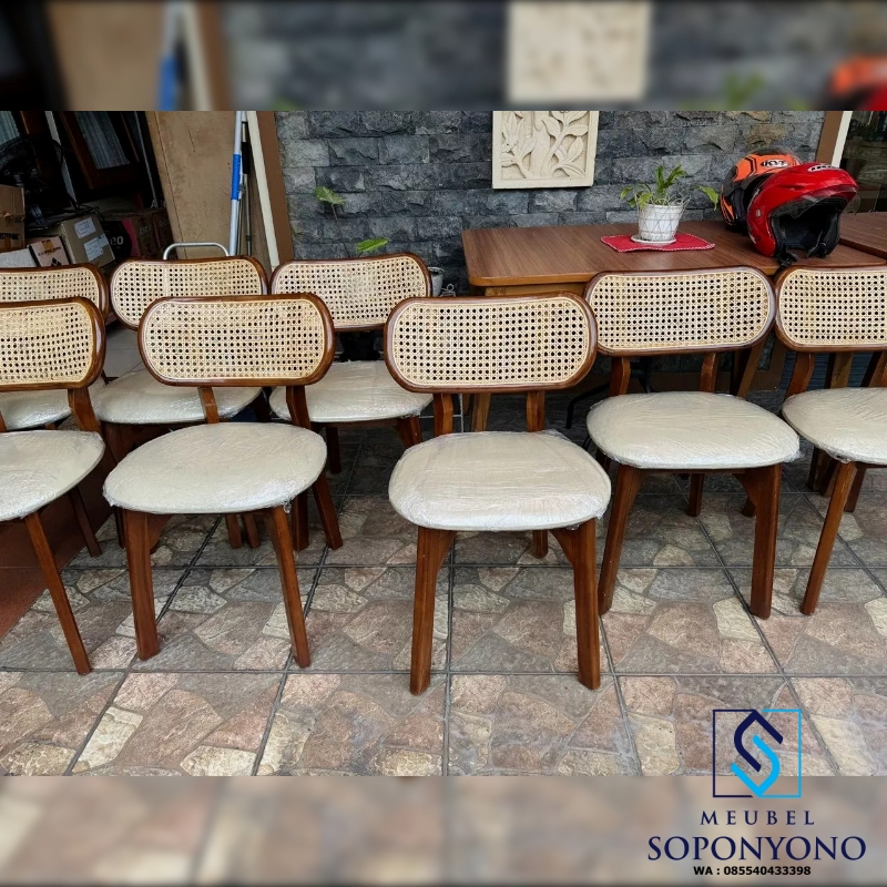 Kursi Cafe Kacang Rotan Minimalis Kayu Jati Kursi Cafe Kacang Rotan Minimalis Kayu Jati