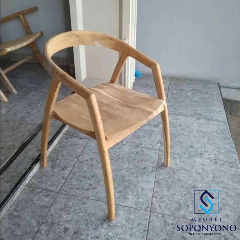 Kursi Selly Catok Kaki Lengkung Kayu Jati Kursi Selly Catok Kaki Lengkung Kayu Jati